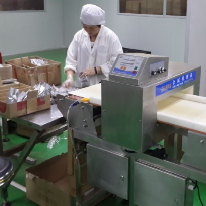 金屬檢測機的使用 輸送帶式金屬檢測機包裝產(chǎn)品檢測